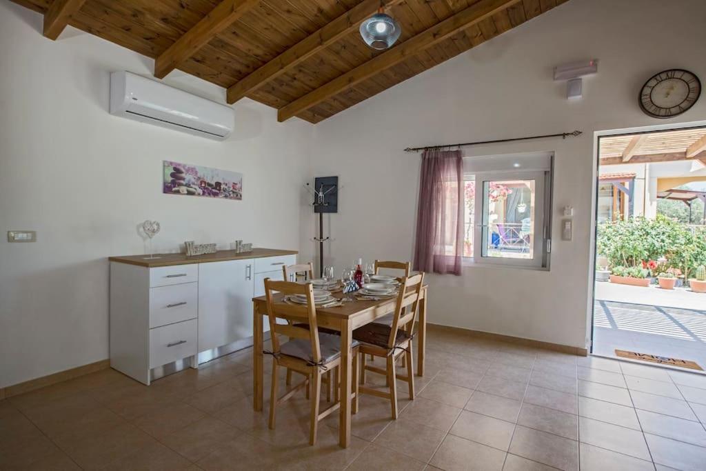 Serenity Studio Beach Home Afándu Kültér fotó